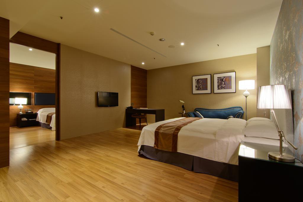 Grand Crystal Hotel Хсинчу Сити Стая снимка