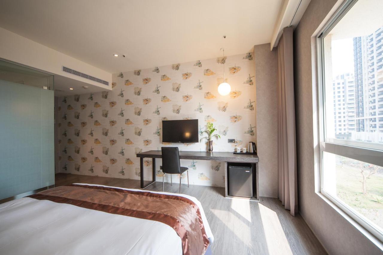 Grand Crystal Hotel Хсинчу Сити Екстериор снимка